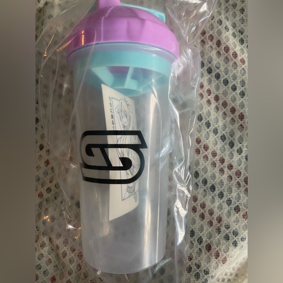 Gamer Supps Waifu Cup - Picture 3 of 3